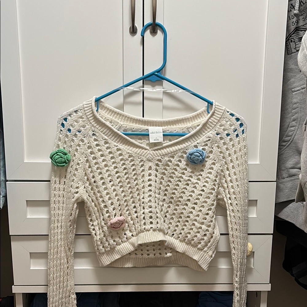 White Cropped Sweater with Floral Accents